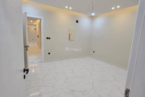 Villa de 6 dormitorios en Khobar, Saudi Arabia No. 60070 13
