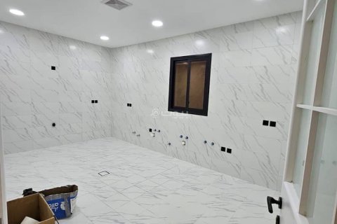 Villa de 6 dormitorios en Khobar, Saudi Arabia No. 60070 18