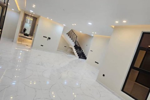 Villa de 6 dormitorios en Khobar, Saudi Arabia No. 60070 30