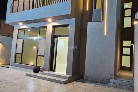Villa de 6 dormitorios en Khobar, Saudi Arabia No. 60070 4