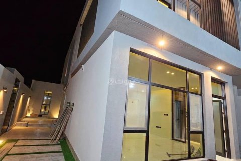 Villa de 6 dormitorios en Khobar, Saudi Arabia No. 60070 7