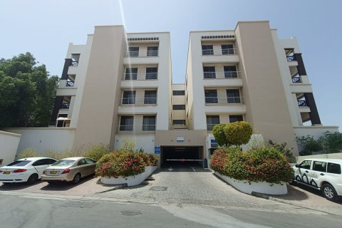 4 bedrooms Apartment in Madinat as'Sultan Qaboos, Oman No. 54416