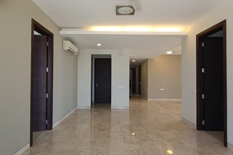 Appartement de 4 chambres à Madinat as'Sultan Qaboos, Oman No. 54416 4