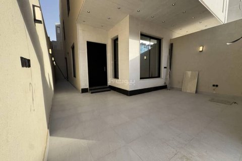 5 bedrooms Apartment in Riyadh, Saudi Arabia No. 68039 11