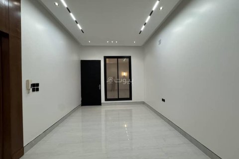 5 bedrooms Apartment in Riyadh, Saudi Arabia No. 68039 6