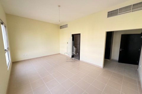 8 bedrooms Villa in Baniyas, UAE No. 35464 19
