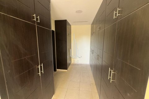 8 bedrooms Villa in Baniyas, UAE No. 35464 26