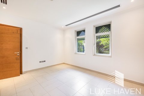 Villa de 4 dormitorios en Regional, UAE No. 14019 11