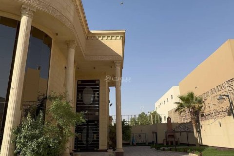 Villa de 8 chambres à Riyadh, Saudi Arabia No. 99627 3