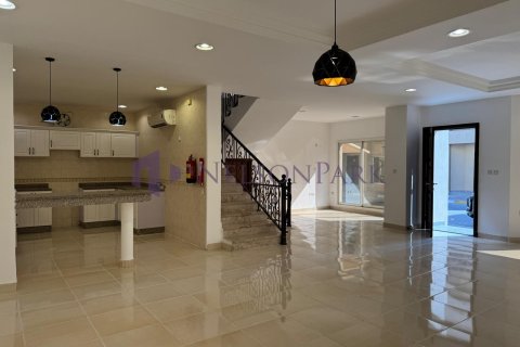 3 غرف نوم فيلا في الدوحة, Qatar رقم 58078