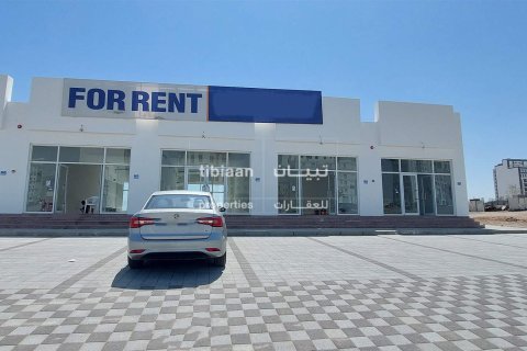 74.5m² Shop in As Sib, Oman No. 53773