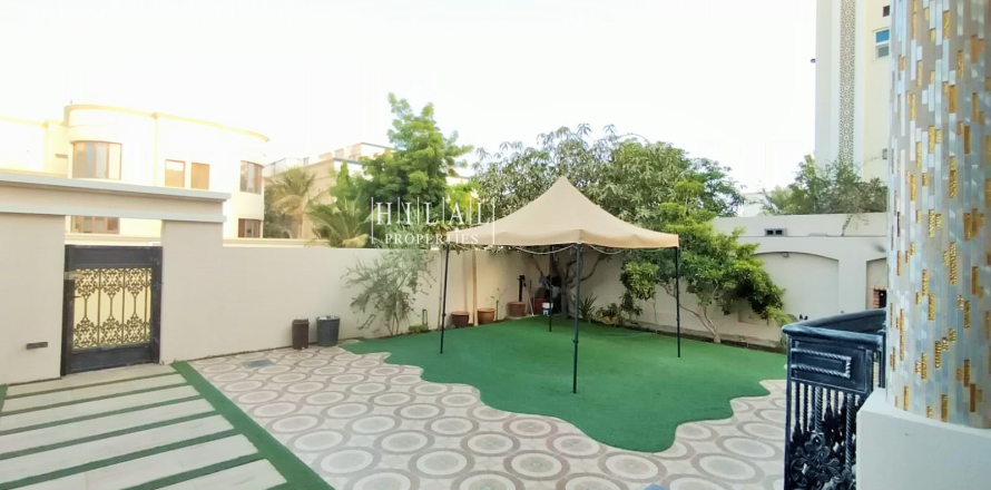 Villa de 6 chambres à As Sib, Oman No. 54908
