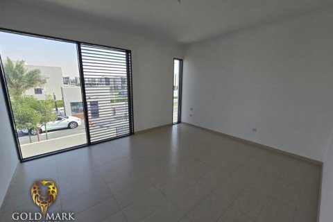 4 bedrooms Townhouse in Dubai Land, UAE No. 33058 3