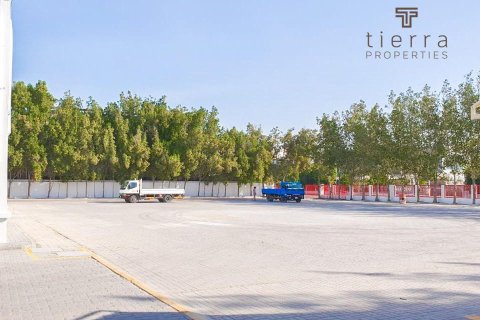 Warehouse de 5945.7m² à Phase 2, UAE No. 48639 5