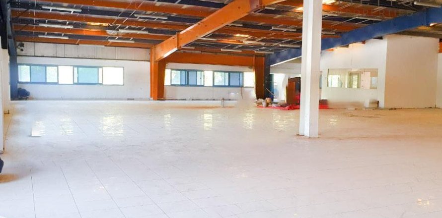 Warehouse de 5945.7m² à Phase 2, UAE No. 48639