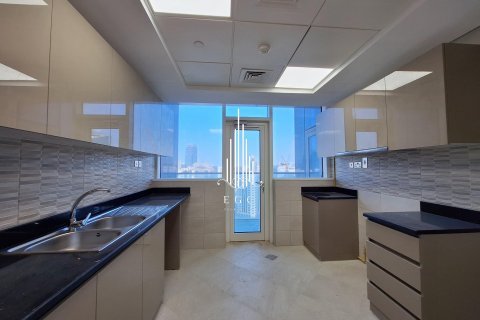 2 غرف نوم شقة في Corniche Road, الإمارات العربية المتحدة رقم 24787 7