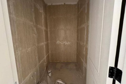 6 bedrooms Villa in Riyadh, Saudi Arabia No. 67534 8