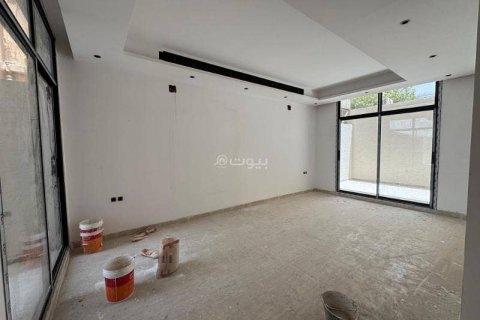 6 bedrooms Villa in Riyadh, Saudi Arabia No. 67534 12