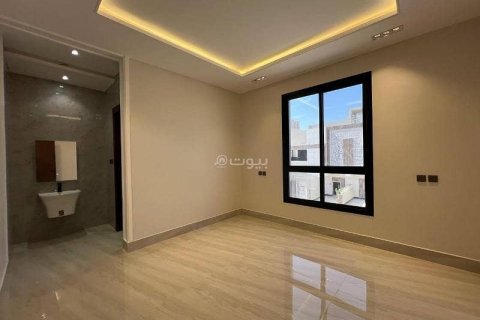 Villa de 5 dormitorios en Riyadh, Saudi Arabia No. 67539 14