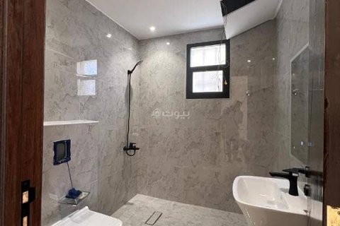 Villa de 5 dormitorios en Riyadh, Saudi Arabia No. 67539 5