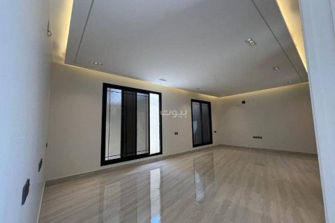 Villa de 5 dormitorios en Riyadh, Saudi Arabia No. 67539 9