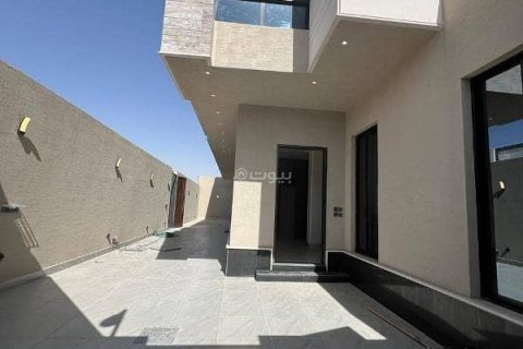 Villa de 5 dormitorios en Riyadh, Saudi Arabia No. 67539 18