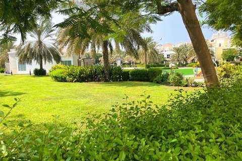 Вилла с 6 спальнями в Al Hamra Village, ОАЭ №75583 5