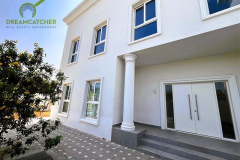 Вилла с 6 спальнями в Al Hamra Village, ОАЭ №75583 12