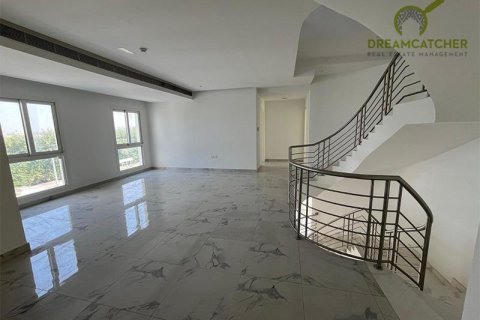 Вилла с 6 спальнями в Al Hamra Village, ОАЭ №75583 6