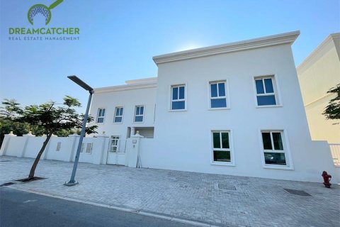 Вилла с 6 спальнями в Al Hamra Village, ОАЭ №75583 14