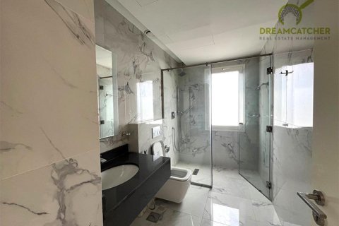 Вилла с 6 спальнями в Al Hamra Village, ОАЭ №75583 9