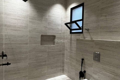 5 bedrooms Villa in Riyadh, Saudi Arabia No. 99525 11
