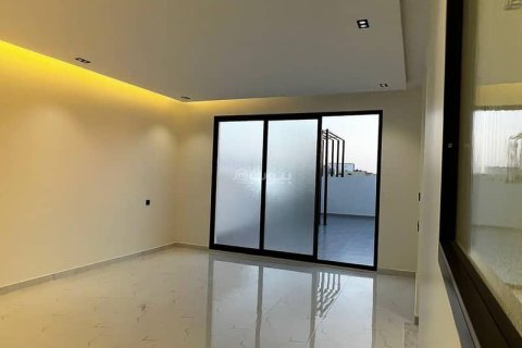 5 bedrooms Villa in Riyadh, Saudi Arabia No. 99525 13