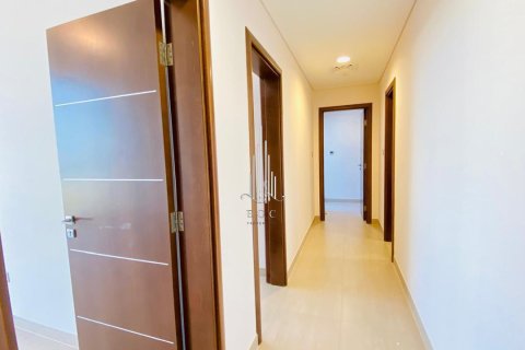 Apartment de 3 dormitorios en Corniche Road, UAE No. 75918 9