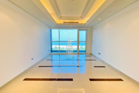 Apartment de 3 dormitorios en Corniche Road, UAE No. 75918 3