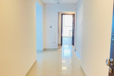 Apartment de 3 dormitorios en Corniche Road, UAE No. 75918 8