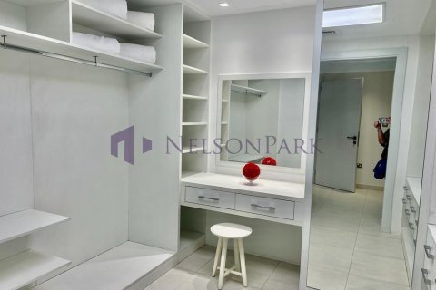 Villa de 4 dormitorios en Doha, Qatar No. 58380 13
