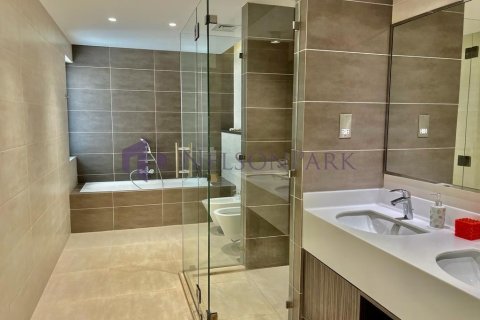 Villa de 4 dormitorios en Doha, Qatar No. 58380 12