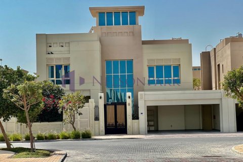 4 غرف نوم فيلا في الدوحة, Qatar رقم 58381