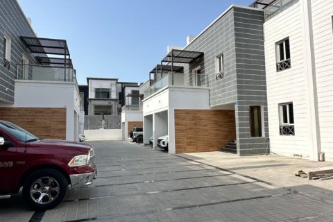 6 bedrooms Twin Villa in Muscat, Oman No. 105033
