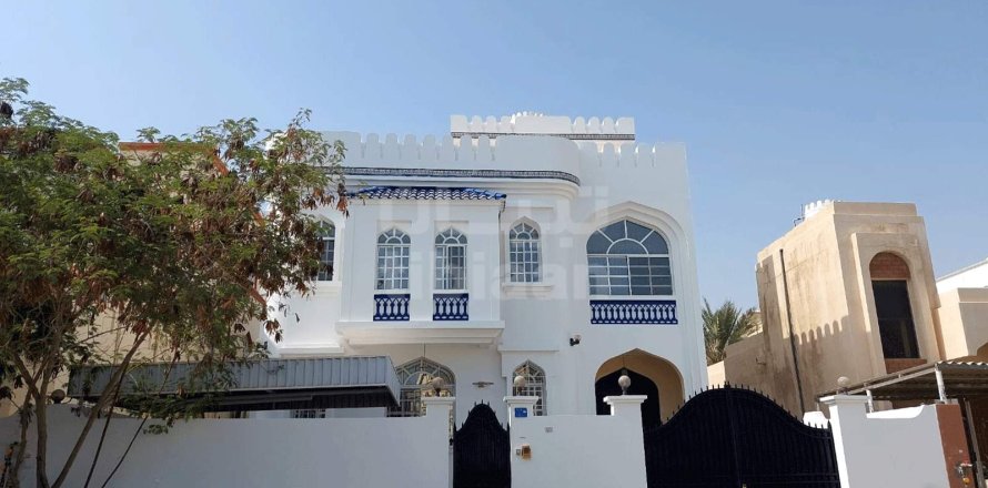 5 غرفة نوم  فيلا في مسقط , عُمان رقم 53656