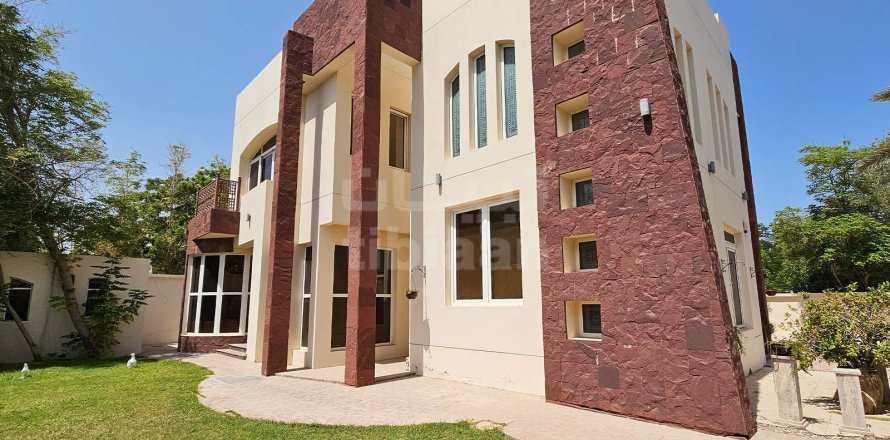 Villa de 5 chambres à Muscat, Oman No. 53659