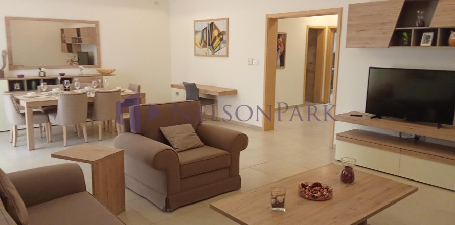 Villa de 3 dormitorios en Doha, Qatar No. 57392