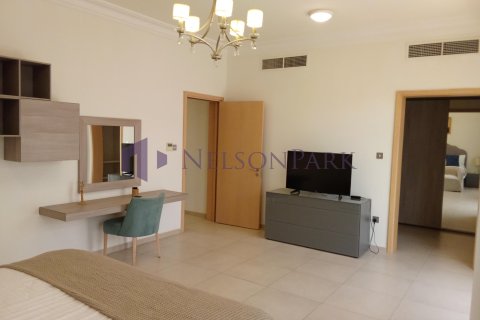 Villa de 3 dormitorios en Doha, Qatar No. 57392 12