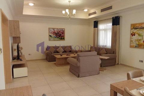 Villa de 3 dormitorios en Doha, Qatar No. 57392 3