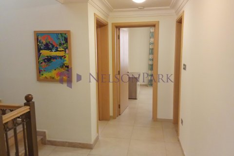 Villa de 3 dormitorios en Doha, Qatar No. 57392 18