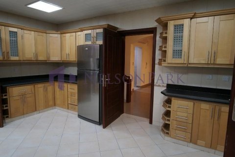 Villa de 5 dormitorios en Doha, Qatar No. 57391 26