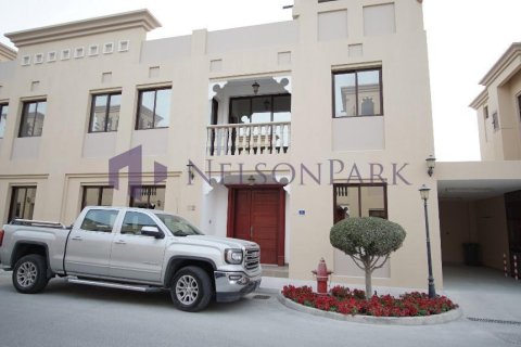 Villa de 5 dormitorios en Doha, Qatar No. 57391 10