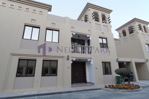 Villa de 5 dormitorios en Doha, Qatar No. 57391 9