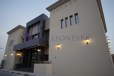 Villa de 5 dormitorios en Doha, Qatar No. 57391 7